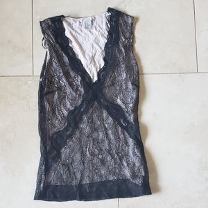 H&M Black and Pink Sleeveless Lace Blouse